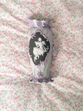 Vintage Cameo Wall Pocket Vase Lavender Gray 6" Ceramic Floral Relief